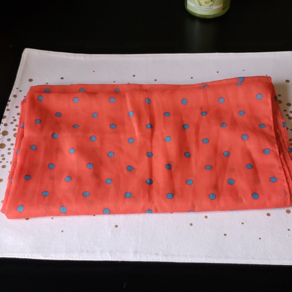 Loop coral and blue scarf